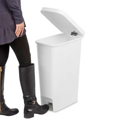 Sterilite 11 Gallon Slim Narrow StepOn Hands Free Portable Kitchen Wastebasket Trash Can Garbage Bin Container With Oversized Lid, White (4 Pack) 6 Sterilite 11 Gallon Slim Narrow StepOn Hands Free Portable Kitchen Wastebasket Trash Can Garbage Bin Container With Oversized Lid, White (4 Pack) - Image 4