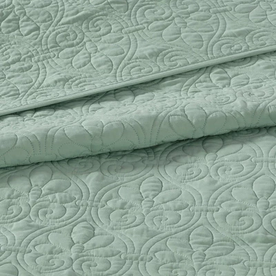 Madison Park Vancouver Reversible Coverlet Set 5 Madison Park Vancouver Reversible Coverlet Set - Image 3