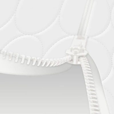 Hastings Home Twin XL Zippered Waterproof Mattress Protector 5 Hastings Home Twin XL Zippered Waterproof Mattress Protector - Image 3