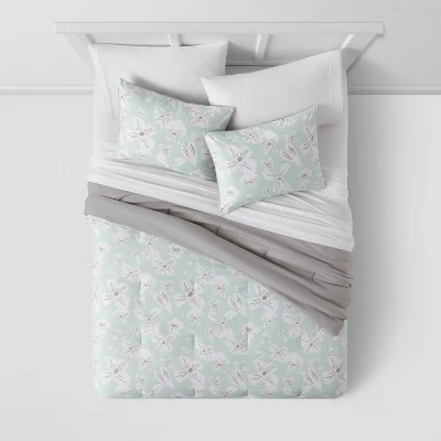Floral Print Microfiber Reversible Comforter & Sheet Set Mint Green - Room Essentials™ 4 Floral Print Microfiber Reversible Comforter & Sheet Set Mint Green - Room Essentials™ - Image 2