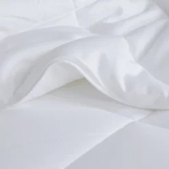 3M® Thinsulate Maximum Warmth Cotton Sateen Down Alternative Comforter 18 3M® Thinsulate Maximum Warmth Cotton Sateen Down Alternative Comforter -Baxton Studio Store GUEST 9b680b88 e1d7 4f8e a553 0b83e17d9e48