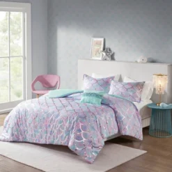 Daphne Metallic Printed Reversible Comforter Set