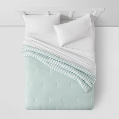 Microfiber Reversible Stripe Comforter Mint Green - Room Essentials™ 4 Microfiber Reversible Stripe Comforter Mint Green - Room Essentials™ - Image 2